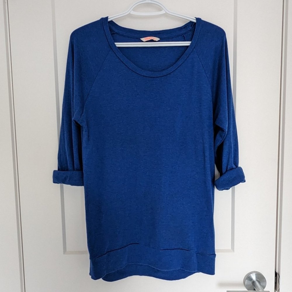 Aritzia TNA Pomona Blue Rolled Sleeve Shirt